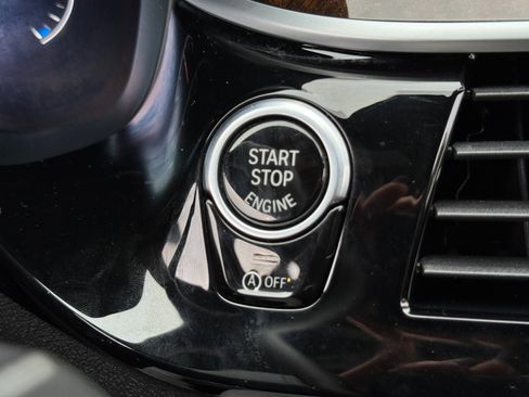Used 2019 BMW 540i xDrive w/ M Sport Package AWD/4WD image 25