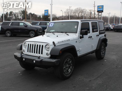 Used 2018 Jeep Wrangler Unlimited Rubicon w/ Cold Weather Group image 8