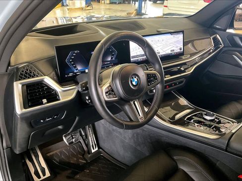 Certified 2025 BMW X5 M60i w/ Executive Package image 16