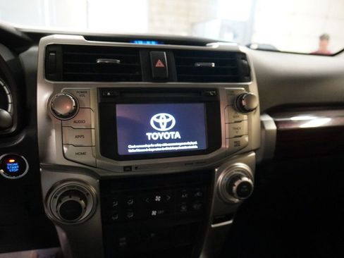 Used 2018 Toyota 4Runner Limited AWD/4WD image 10