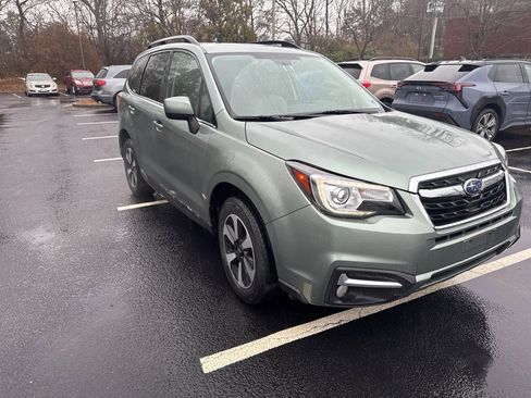 Used 2018 Subaru Forester 2.5i Limited image 1