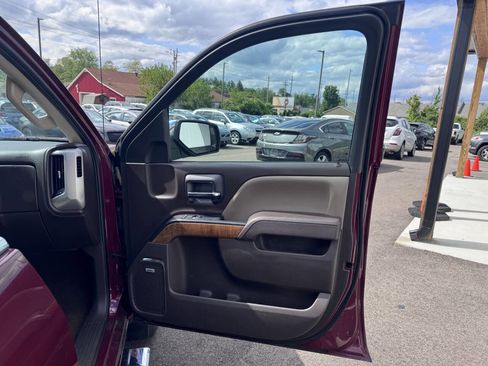Used 2015 GMC Sierra 1500 SLT w/ SLT Crew Cab Value Package AWD/4WD image 16