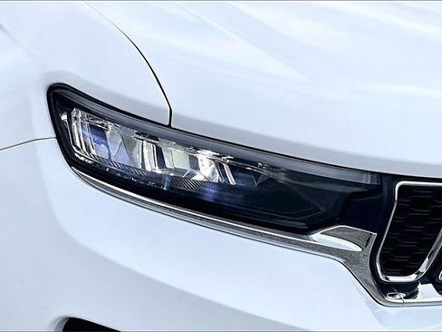 Used 2024 Jeep Grand Cherokee Laredo w/ Trailer Tow Package image 28