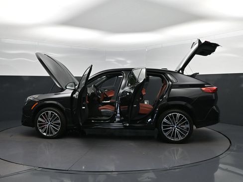New 2026 BMW X2 xDrive28i w/ Technology Package AWD/4WD image 46