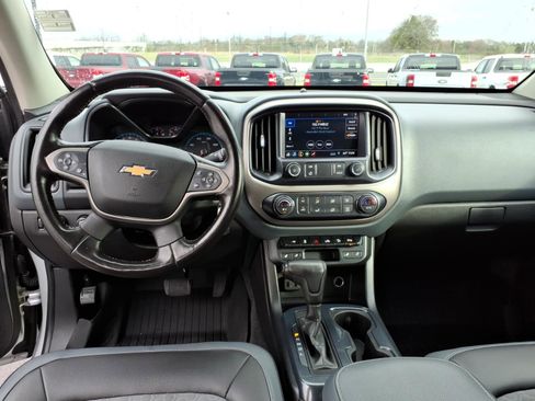 Used 2020 Chevrolet Colorado Z71 image 14