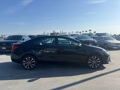 Used 2019 Toyota Corolla SE w/ Carpet Mat Package (TMS) FWD image 4