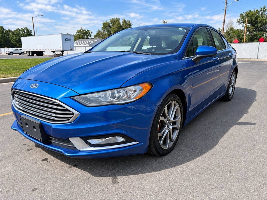 Used 2017 Ford Fusion SE w/ Equipment Group 201A AWD/4WD image 1