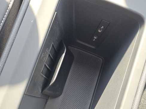 New 2026 Volkswagen Tiguan SE AWD/4WD image 25