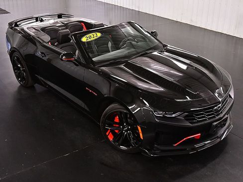 Used 2022 Chevrolet Camaro LT w/ Redline Edition RWD image 12