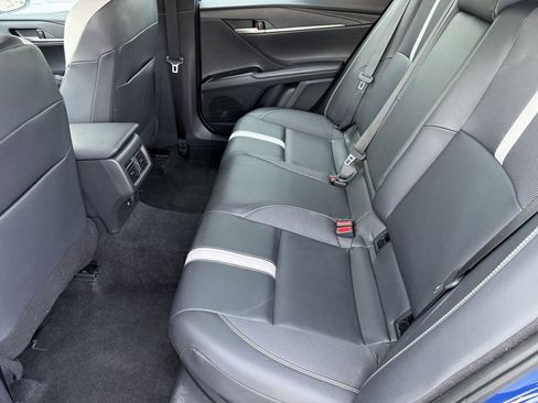 Used 2025 Toyota Camry SE FWD image 23