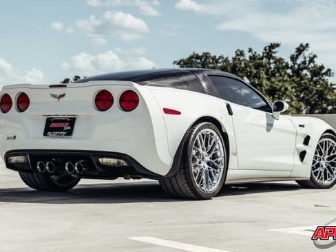 Used 2011 Chevrolet Corvette ZR1 w/ Preferred Equipment Group RWD image 68