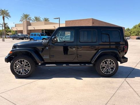 Used 2024 Jeep Wrangler High Altitude AWD/4WD image 10