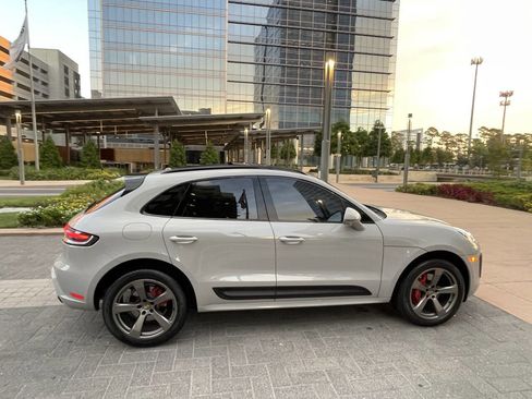 Used 2023 Porsche Macan image 15