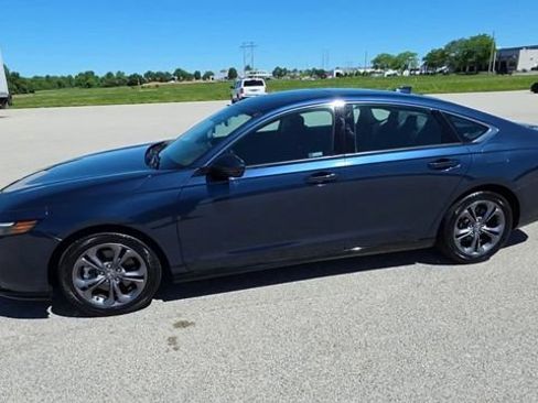 Used 2024 Honda Accord EX-L image 6