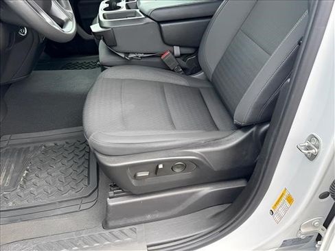 Used 2022 Chevrolet Silverado 1500 Custom AWD/4WD image 6