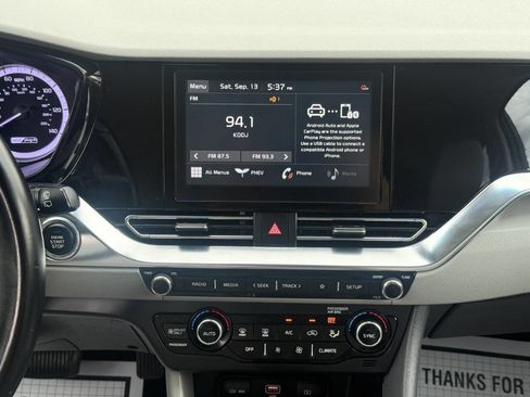 Used 2020 Kia Niro LXS image 10