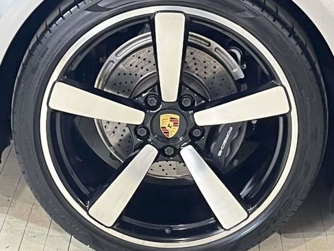 Used 2021 Porsche 911 Carrera 4 image 14