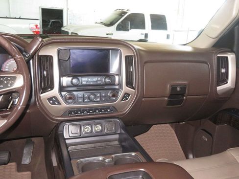 Used 2016 GMC Sierra 3500 Denali w/ Duramax Plus Package AWD/4WD image 38