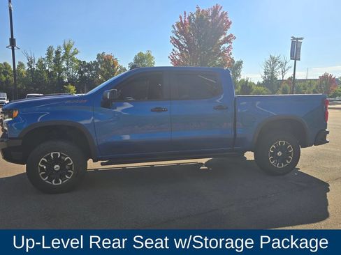 Used 2022 Chevrolet Silverado 1500 ZR2 w/ Technology Package AWD/4WD image 4