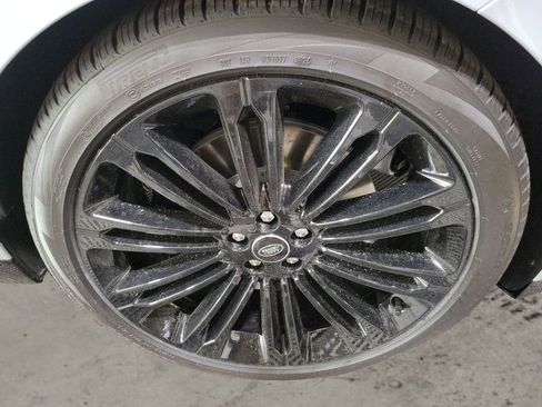 New 2026 Land Rover Range Rover Velar Dynamic SE image 11