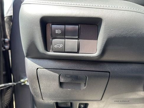 Used 2022 Toyota Highlander XSE AWD/4WD image 20