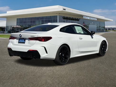 New 2026 BMW 430i Coupe w/ M Sport Package image 10