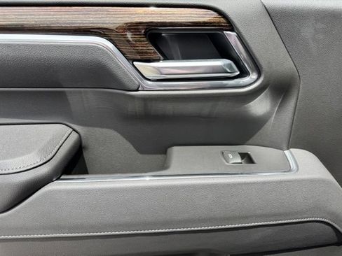 Certified 2025 GMC Sierra 1500 Elevation w/ Elevation Premium Package AWD/4WD image 14