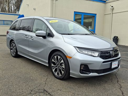 Certified 2026 Honda Odyssey Elite image 6