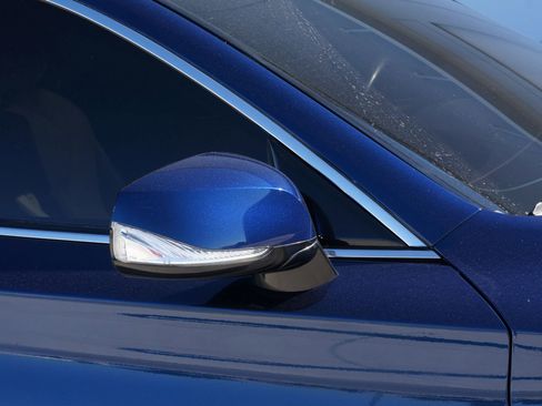 Used 2019 INFINITI Q60 3.0t Luxe w/ Essential Package image 19