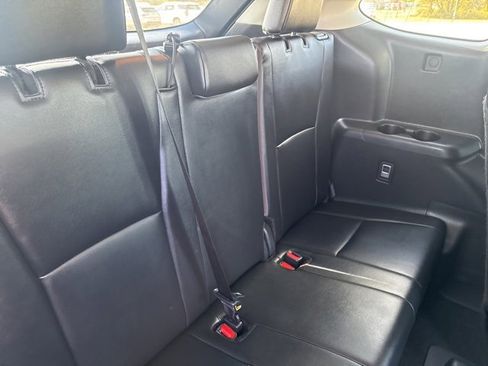 Used 2024 Toyota Highlander XLE image 20