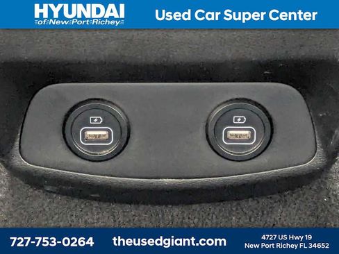 Certified 2022 Hyundai Santa Fe SEL w/ Convenience + Premium Package FWD image 17