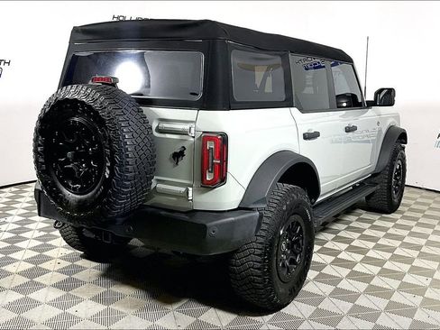 Certified 2024 Ford Bronco Wildtrak image 9