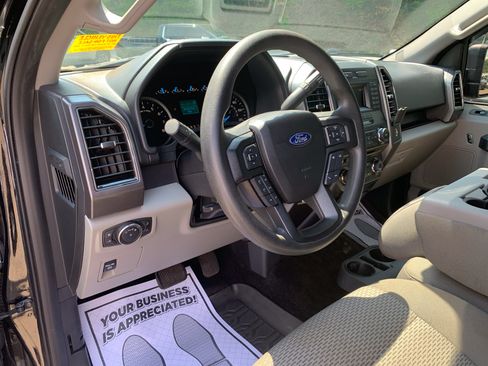 Used 2017 Ford F150 XLT AWD/4WD image 16
