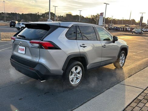 Certified 2019 Toyota RAV4 XLE image 6