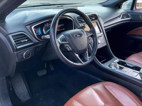 Used 2020 Ford Fusion Titanium image 18