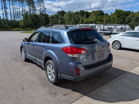 Used 2013 Subaru Outback 2.5i Limited w/ Moonroof Pkg image 7