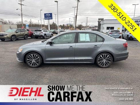 Used 2016 Volkswagen Jetta Sport image 5