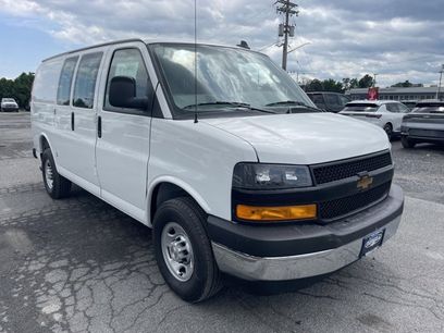 New 2025 Chevrolet Express 2500
