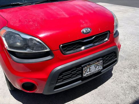 Used 2013 Kia Soul FWD image 32