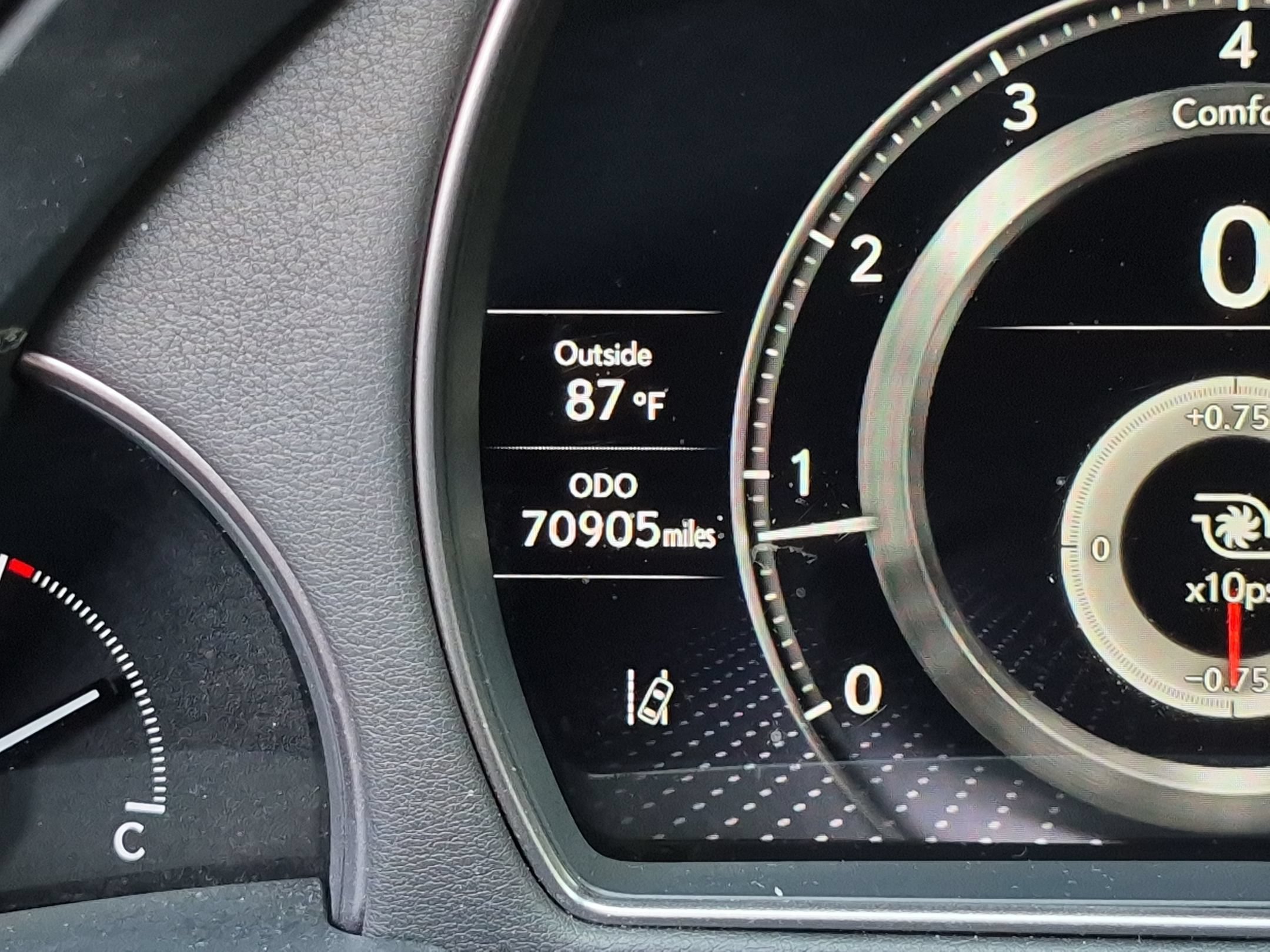 Used 2023 Lexus LS 500 w/ Interior Upgrade Package RWD image 9