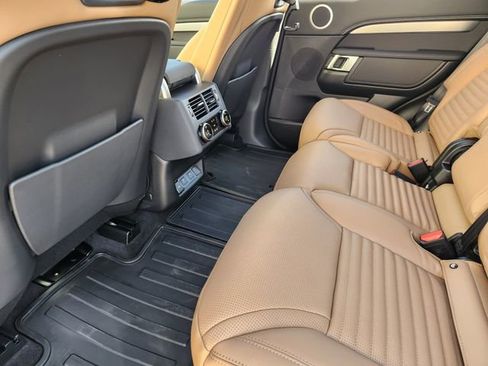 Used 2026 Land Rover Discovery Limited Edition image 20