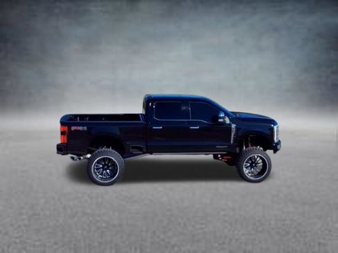 Used 2024 Ford F250 Platinum w/ FX4 Off-Road Package AWD/4WD image 7