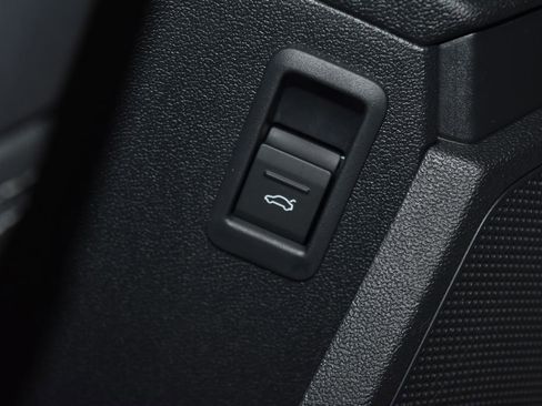 Certified 2025 Audi A3 2.0T Premium w/ Convenience Package image 7