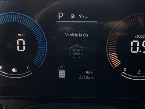 Used 2025 Hyundai Kona SEL image 15