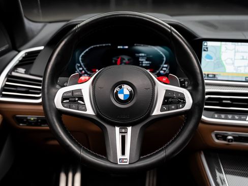 Used 2022 BMW X5 M w/ Executive Package AWD/4WD image 45