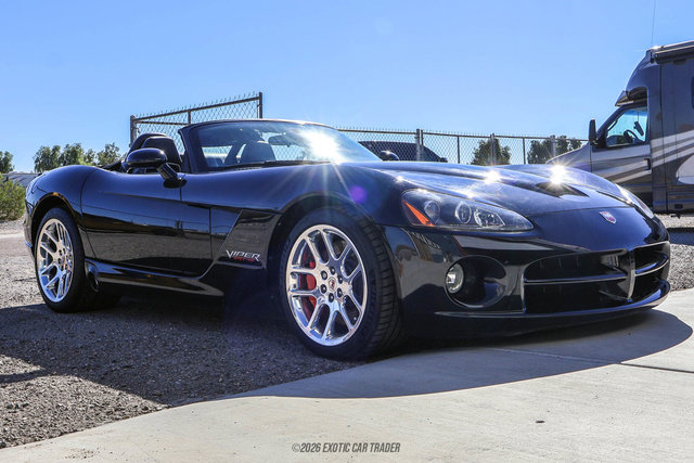 Used 2004 Dodge Viper SRT-10 RWD image 11