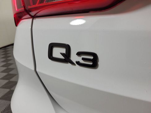 Used 2023 Audi Q3 2.0T Premium Plus w/ Premium Plus Package AWD/4WD image 7