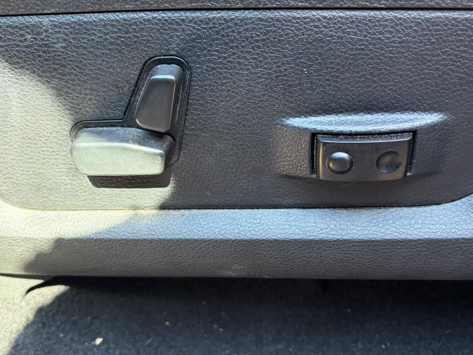 Used 2021 RAM 1500 Warlock w/ Luxury Group RWD image 9