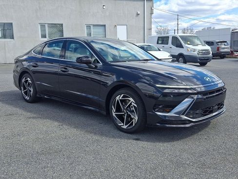 New 2026 Hyundai Sonata SEL FWD image 2