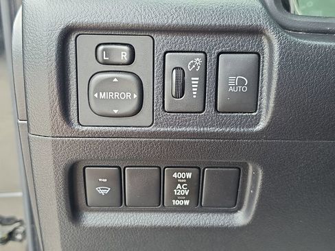 Used 2021 Toyota 4Runner Limited AWD/4WD image 36